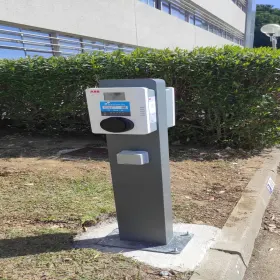 Installation borne IRVE